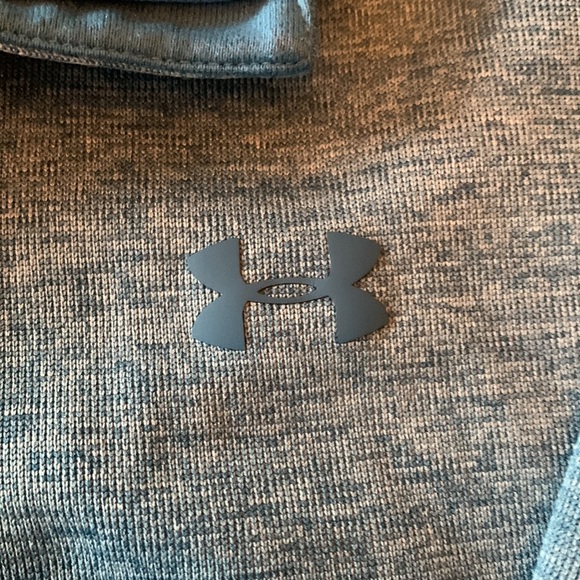 Under Armour 1/4 zip Pullover - Picture 3 of 4